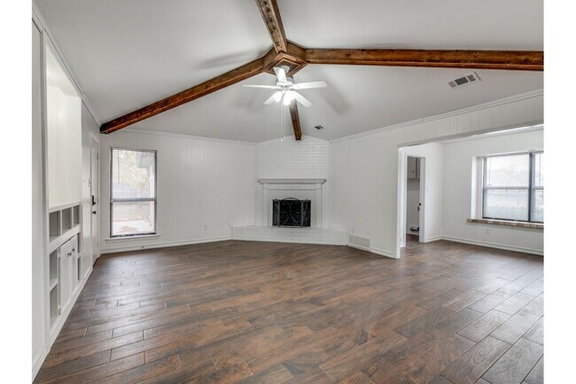 Building Photo - 6900 Wicks Trail