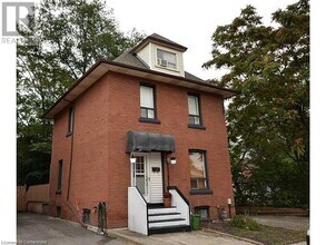 Building Photo - 62.5 Stirton St