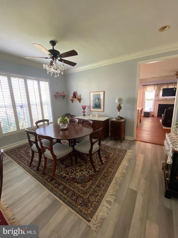 Foto del edificio - 12 Hanover Dr