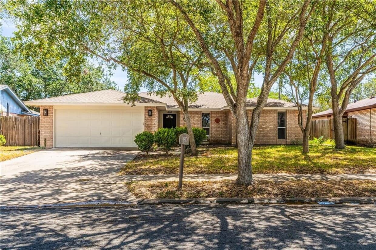 Primary Photo - 4 Bedroom