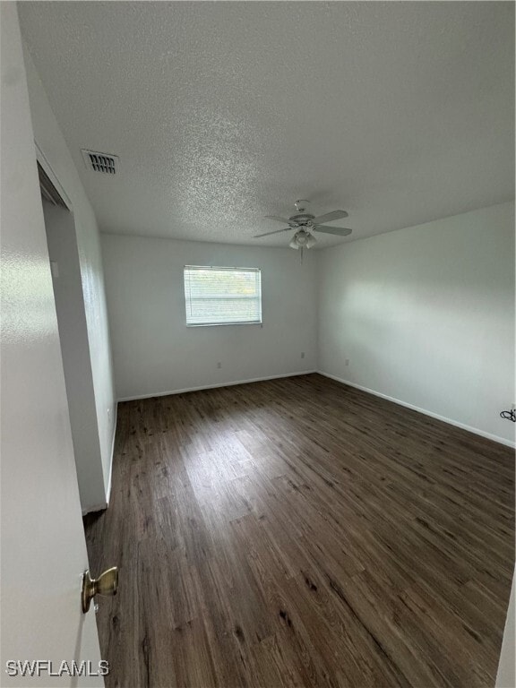 Building Photo - 25 SE 23rd Pl