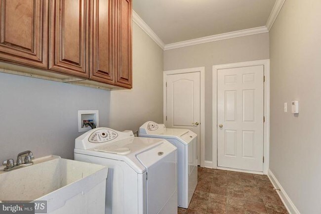 Foto del edificio - 43404 Blantyre Ct