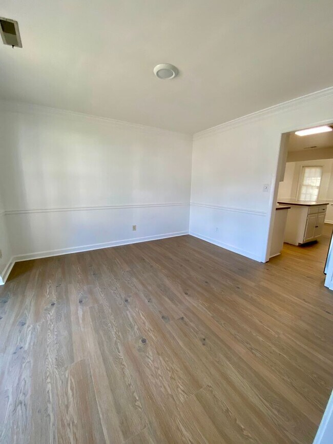 Foto del edificio - Wesleyan Pines