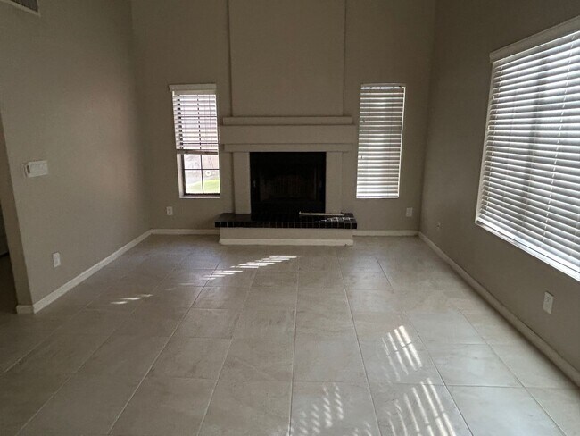 Foto del edificio - 16808 S 35th St