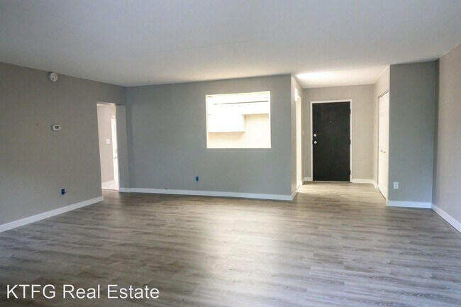 Foto del edificio - 2 br, 2 bath House - 802 Stratford Dr, Apt 11