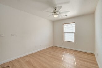 Building Photo - 10808 Wallflower Ave