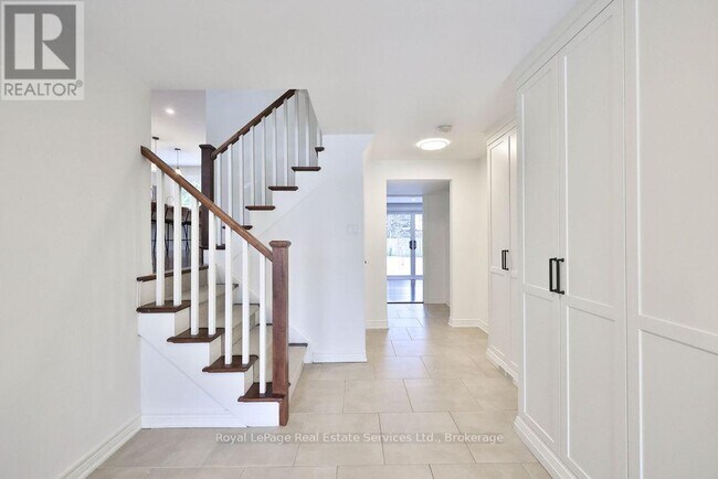 Building Photo - 482 Anthony Dr