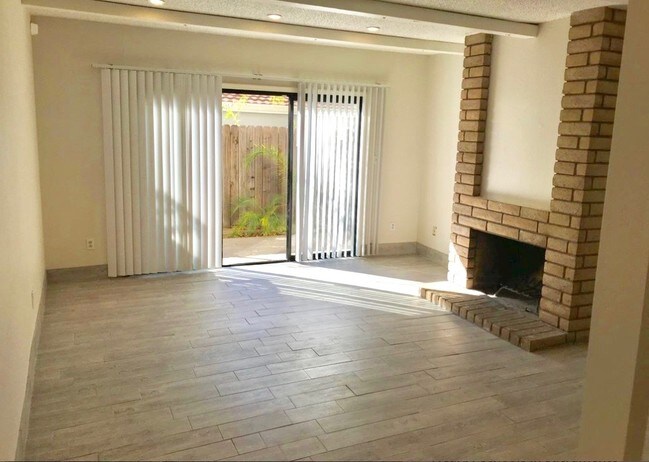 1043 39th St Sacramento Ca 95816 Townhouse For Rent In