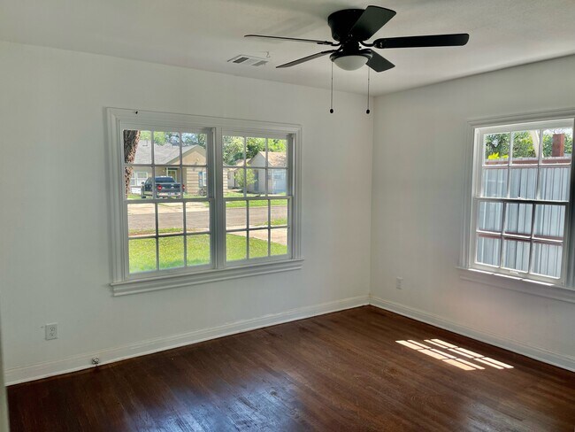 Foto del edificio - 2221 21st St