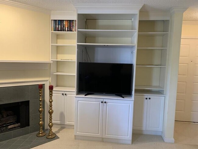 Foto del edificio - 110 Barrington Hills Dr