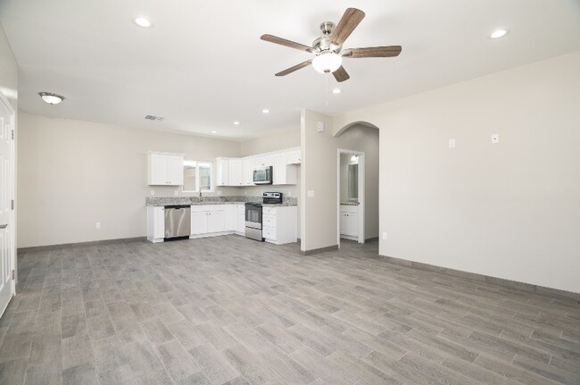 Foto del edificio - 1222 N 13th Ave