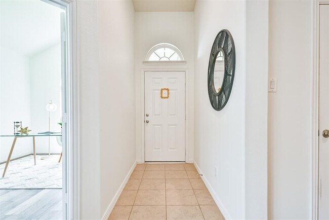 Foto del edificio - 2125 Sand Ridge Dr