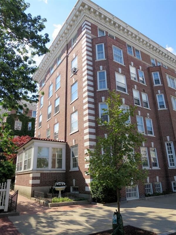 Primary Photo - 1572 Massachusetts Ave