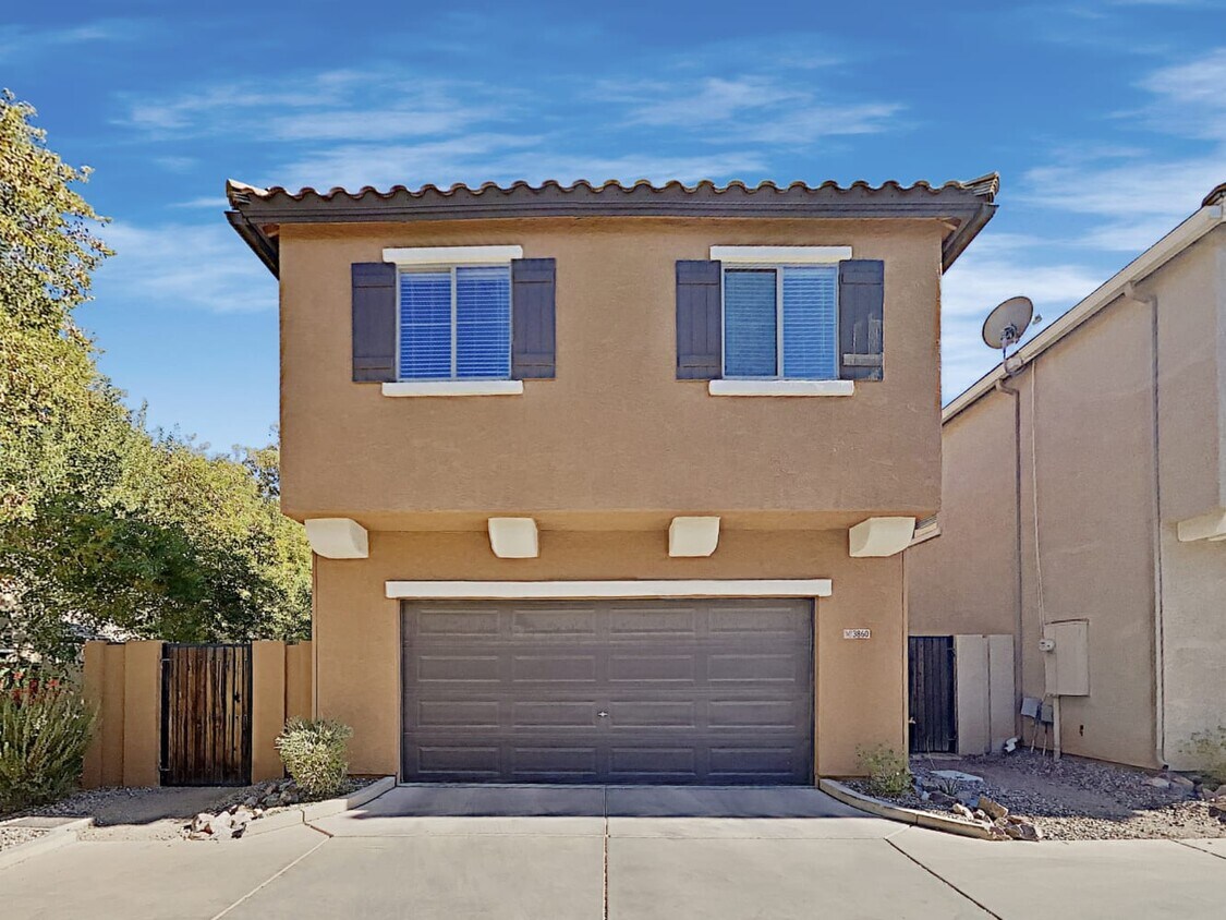 Primary Photo - 3860 E Santa Fe Ln