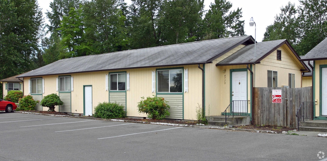 Carlyle Court Apartments Apartments in Lakewood WA Apartments com Carlyle Court Apartments Apartments in Lakewood WA Apartments com