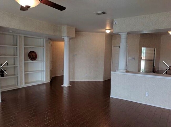 Foto del edificio - 2206 Stallion Run