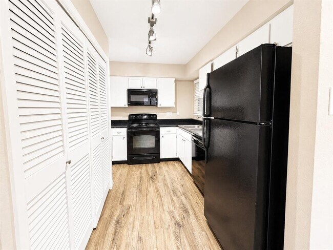 Foto del edificio - 10507 Mellow Ln