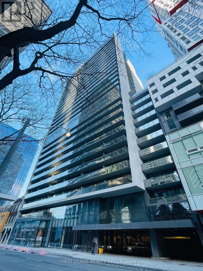 Building Photo - 330 Richmond St W