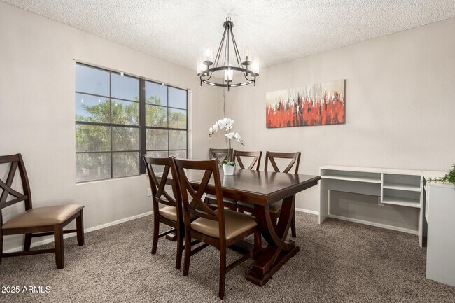 Building Photo - 6885 E Cochise Rd