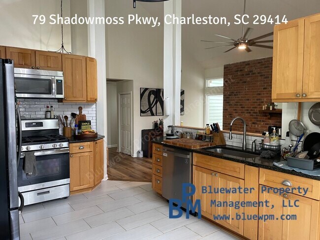 Foto del edificio - 79 Shadowmoss Pkwy