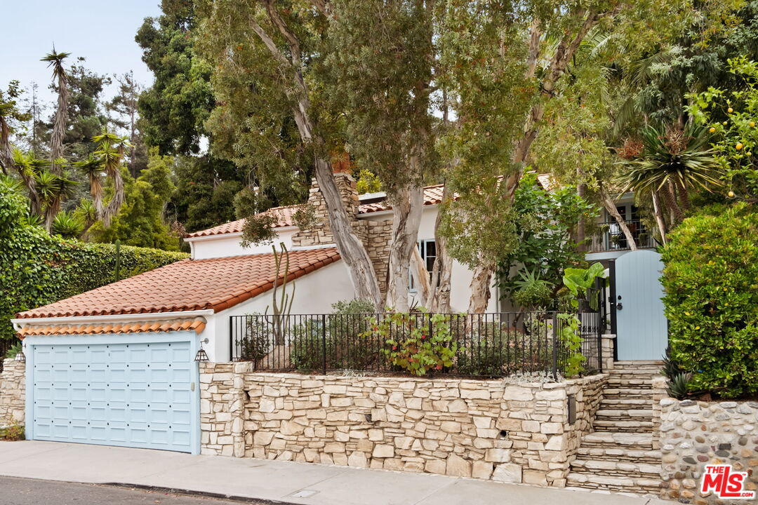 Foto principal - 462 Mesa Rd