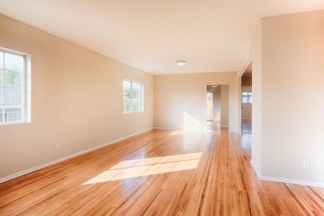 Foto del edificio - 2347 Moss Ave