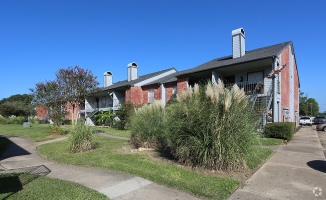 Courtyard - Meadow Chase