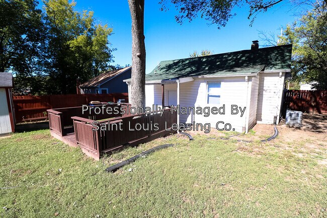 Building Photo - 9232 Bristol Ave