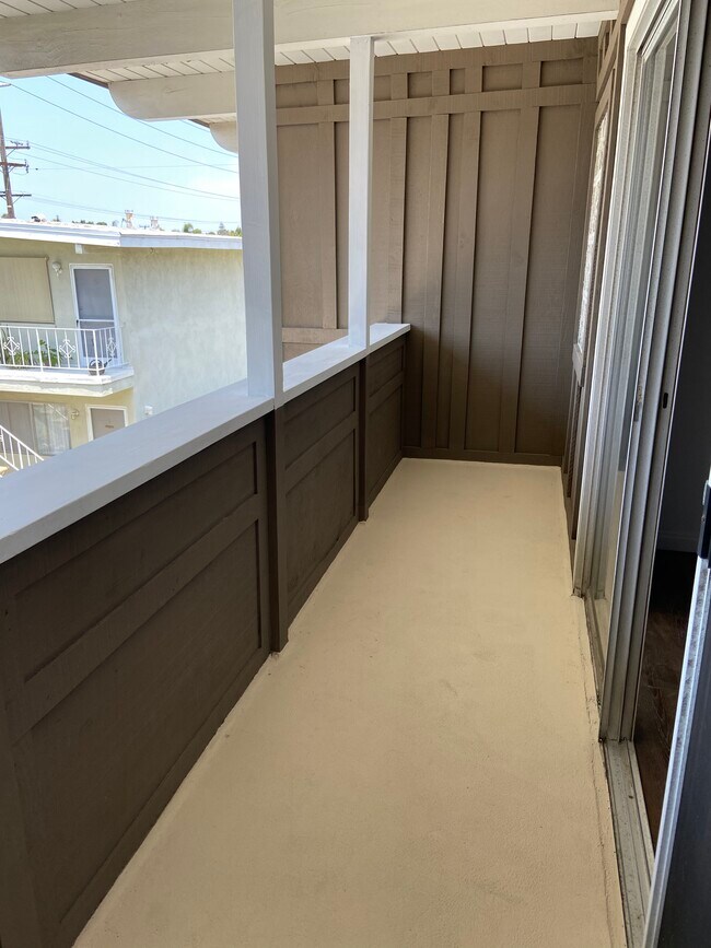 Building Photo - 1902 Rockefeller Ln