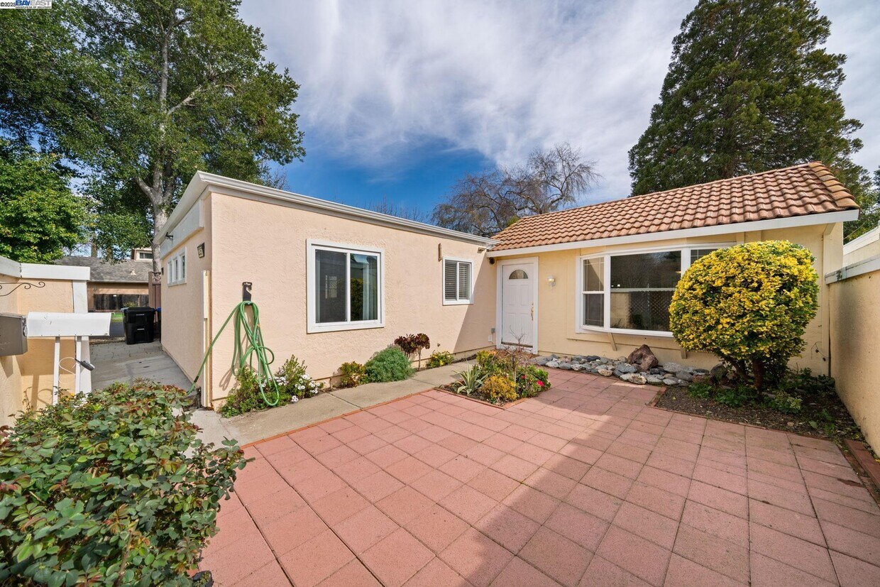 Foto principal - 2257 Goldcrest Cir