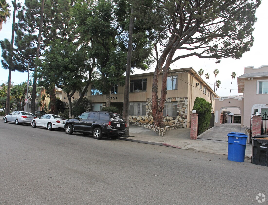 1734 Taft Ave, Los Angeles, CA 90028 Apartments in Los Angeles, CA