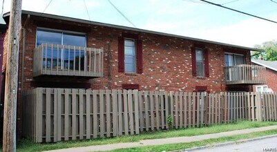 Building Photo - 229 S Church St