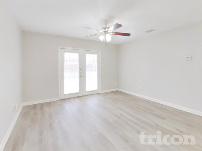 Building Photo - 9007 Gauguin Dr