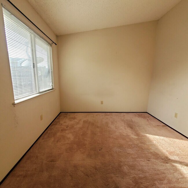 Building Photo - Room for Rent - Unfurnished - Oakley