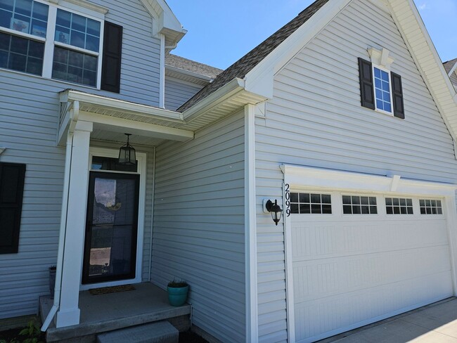 Building Photo - Spacious 4BR House in Willoughby