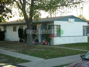 Primary Photo - 921 N Lemon St