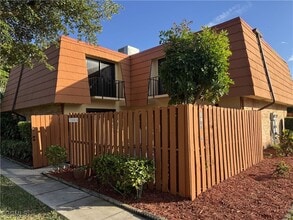 Building Photo - 1708 Park Meadows Dr