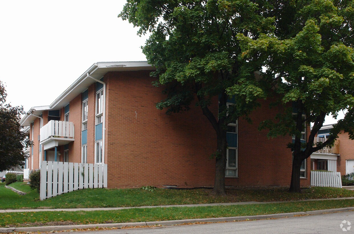 Elm Street Apartments Green Bay, WI