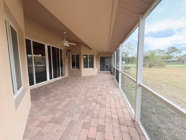 Foto del edificio - 7534 Coconut Blvd