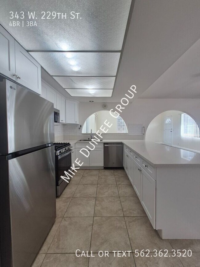 Foto del edificio - 343 W 229th St
