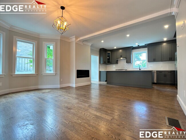 Building Photo - 218 Palfrey St