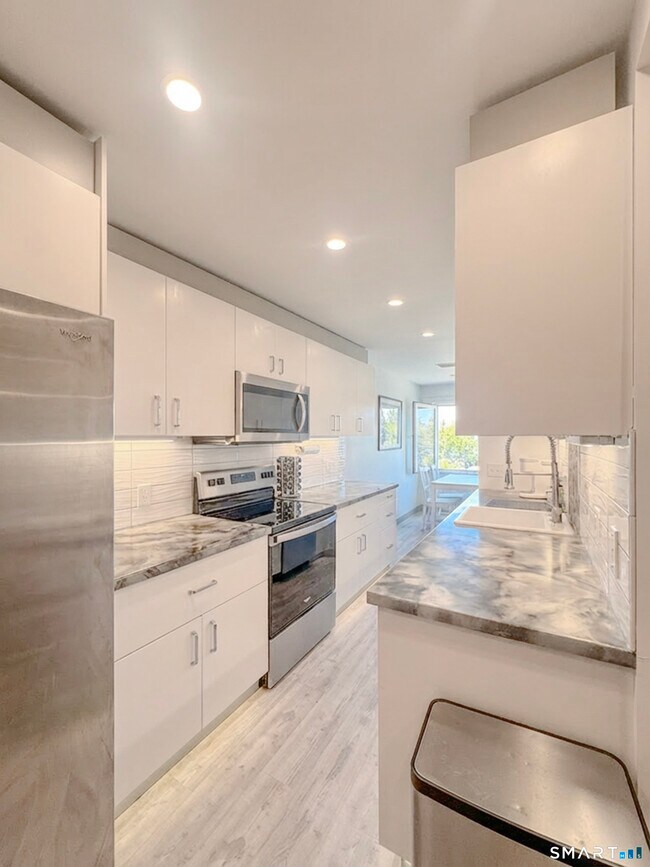 Building Photo - 60 Connecticut Ave