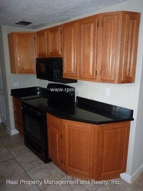 Building Photo - 702 Starke Lake Cir