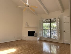 Building Photo - 1100 Augusta Dr