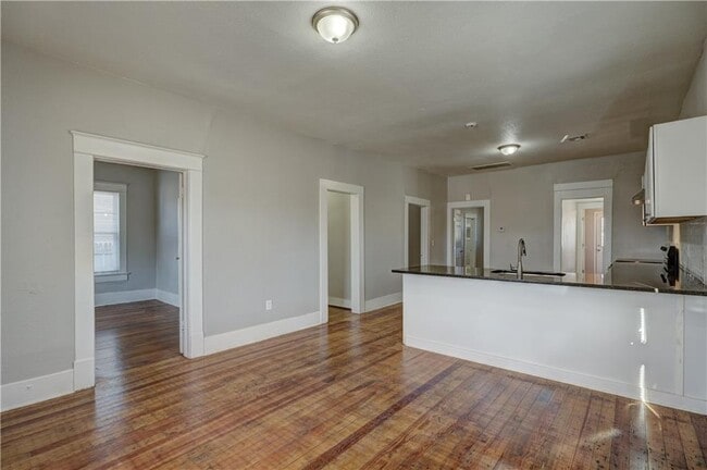 Building Photo - 1715 NW 21st St
