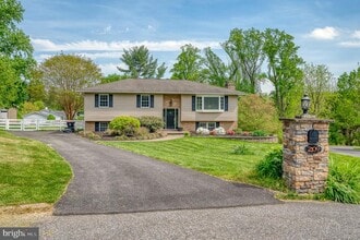 Building Photo - 2109 Lippizan Ct