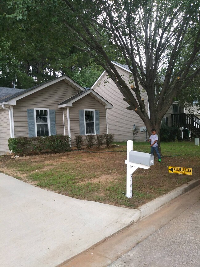 Foto del edificio - 2666 Rambling Way