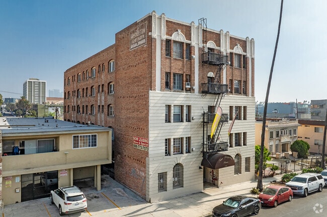 Foto del edificio - New Hampshire Manor