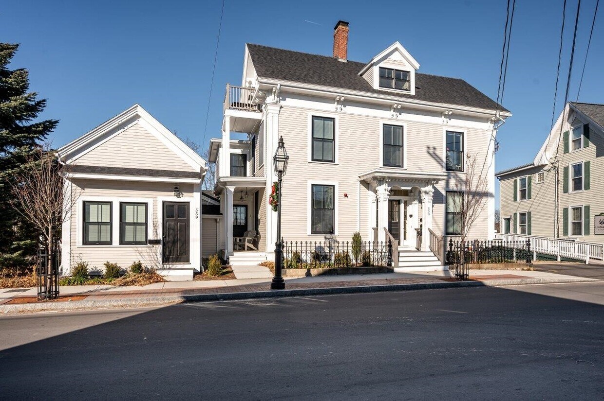 Foto principal - 553 Islington St