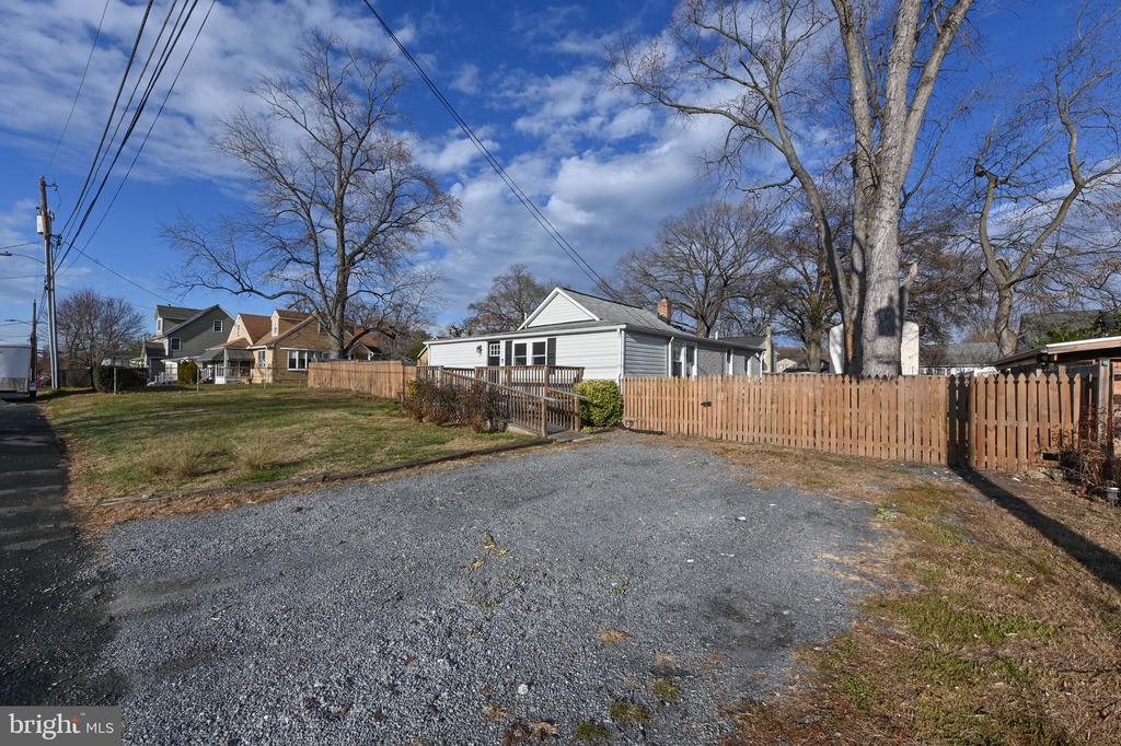 Foto principal - 1615 Grange Rd